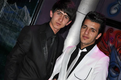 Hakkari'nin Yüksekova ilçesinde Atatürk Lisesi Öğrencileri Sınav öncesi Moral Gecesi Düzenledi. Fotoğraflar: Yaşar KAPLAN