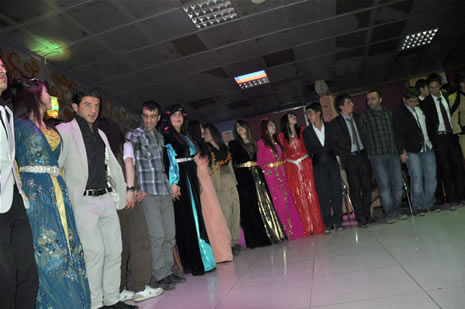 Hakkari'nin Yüksekova ilçesinde Atatürk Lisesi Öğrencileri Sınav öncesi Moral Gecesi Düzenledi. Fotoğraflar: Yaşar KAPLAN