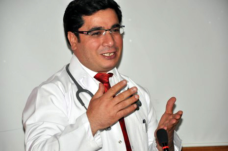 Hakkarinin Yüksekova ilçesinde 40 yıl 3 ay görev yapan Gülseren Macit veda töreni ile emekliğe ayrıldı.