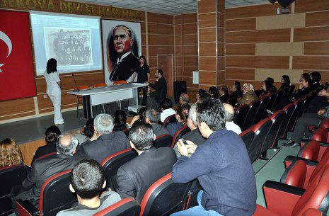 Hakkarinin Yüksekova ilçesinde 40 yıl 3 ay görev yapan Gülseren Macit veda töreni ile emekliğe ayrıldı.