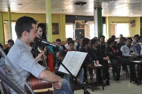 Numan Hadi Yüksekovada konser verdi
