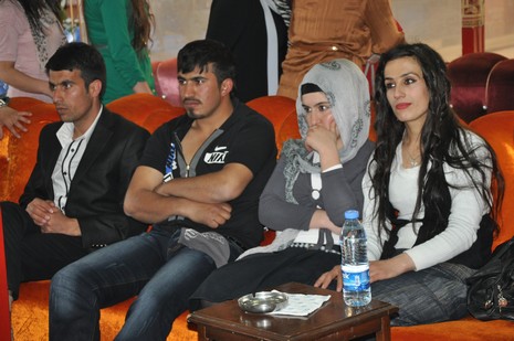 Numan Hadi Yüksekovada konser verdi