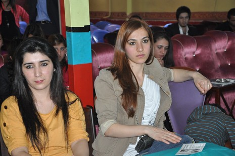 Numan Hadi Yüksekovada konser verdi