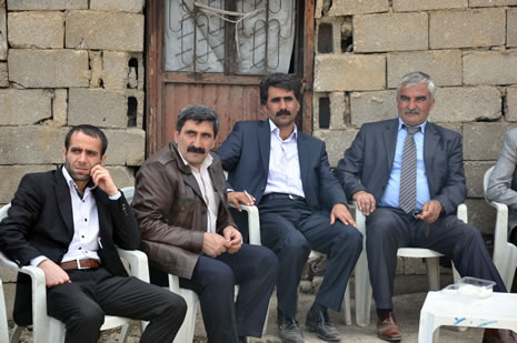 Hakkari'nin Yüksekova İlçesinde Cumhur İle Sevda Işık Çiftinin Mutlu Günü 