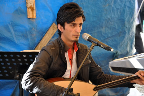 Hakkari'nin Yüksekova İlçesinde Cumhur İle Sevda Işık Çiftinin Mutlu Günü 