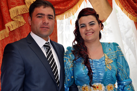 Hakkari'nin Yüksekova ilçesinde 05-06-2012 Mayıs ayında dünya evine giren çiftlerimizi sizler için sayfamıza taşıdık. Foto: Görüntü: YAŞAR KAPLAN - SİNAN AKKURT