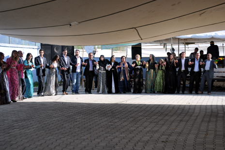 Hakkari'nin Yüksekova ilçesinde 05-06-2012 Mayıs ayında dünya evine giren çiftlerimizi sizler için sayfamıza taşıdık. Foto: Görüntü: YAŞAR KAPLAN - SİNAN AKKURT