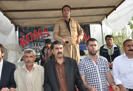 Hakkari'nin Yüksekova ilçesinde 12-13-05- 2012 Dünya evine Giren Çiftlerimizi Sizler için Sayfamıza taşıdık. Yüksekova Güncel Ailesi olarak Tüm Çiftlerimize mutluluklar Dileriz. Foto-Görüntü: Yaşar KAPLAN- Sinan AKKURT