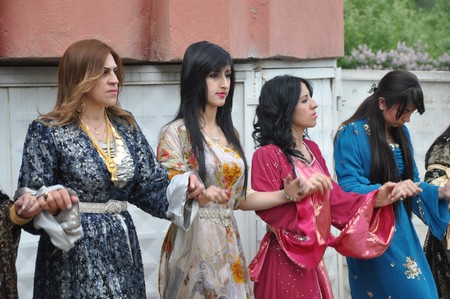 Hakkari'nin Yüksekova ilçesinde 19-20-05- 2012 Dünya evine Giren Çiftlerimizi Sizler için Sayfamıza taşıdık. Yüksekova Güncel Ailesi olarak Tüm Çiftlerimize mutluluklar Dileriz. Foto-Görüntü: Yaşar KAPLAN- Sinan AKKURT