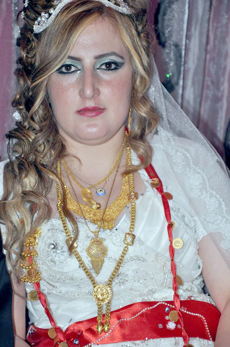 Hakkari'nin Yüksekova ilçesinde 19-20-05- 2012 Dünya evine Giren Çiftlerimizi Sizler için Sayfamıza taşıdık. Yüksekova Güncel Ailesi olarak Tüm Çiftlerimize mutluluklar Dileriz. Foto-Görüntü: Yaşar KAPLAN- Sinan AKKURT