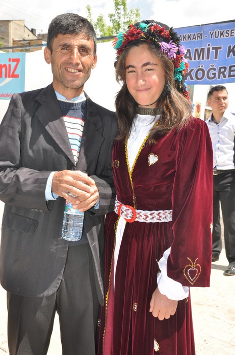 
Yüksekova İlçe Milli Eğitim Müdürlüğü bünyesinde üçüncüsü düzenlenen ''Okul Öncesi Bahar Şenliği'' renkli görüntülere sahne oldu.
