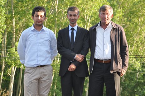 Hakkari'nin Yüksekova ilçesinde 26-27 Mayıs 2012 Dünya evine Giren Çiftlerimizi Sizler için Sayfamıza taşıdık. Yüksekova Güncel Ailesi olarak Tüm Çiftlerimize mutluluklar Dileriz. Foto: Yaşar KAPLAN- Rojhat YİĞİT