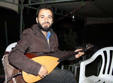 Hakkari'nin Yüksekova ilçesinde 26-27 Mayıs 2012 Dünya evine Giren Çiftlerimizi Sizler için Sayfamıza taşıdık. Yüksekova Güncel Ailesi olarak Tüm Çiftlerimize mutluluklar Dileriz. Foto: Yaşar KAPLAN- Rojhat YİĞİT