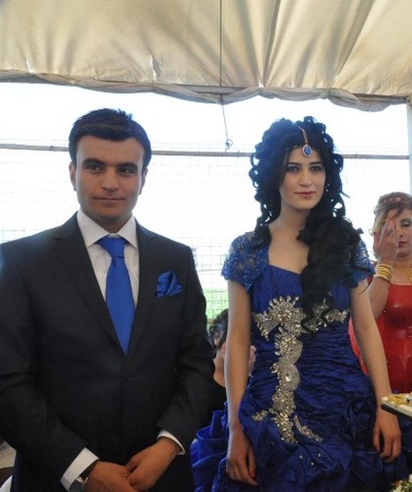 Hakkari'nin Yüksekova ilçesinde 26-27 Mayıs 2012 Dünya evine Giren Çiftlerimizi Sizler için Sayfamıza taşıdık. Yüksekova Güncel Ailesi olarak Tüm Çiftlerimize mutluluklar Dileriz. Foto: Yaşar KAPLAN- Rojhat YİĞİT