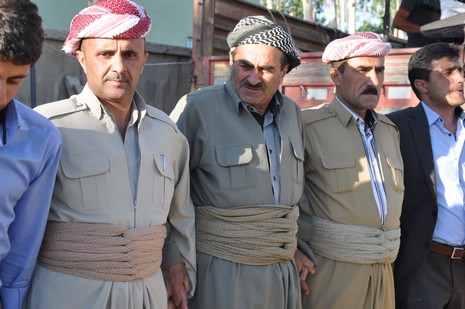 Hakkari'nin Yüksekova ilçesinde 02 - 03 Haziran 2012'de Dünya evine Giren Çiftlerimizi Sizler için Sayfamıza taşıdık. Yüksekova Güncel Ailesi olarak Tüm Çiftlerimize mutluluklar Dileriz. FOTOĞRAFLAR : Yaşar KAPLAN- Rojhat YİĞİT