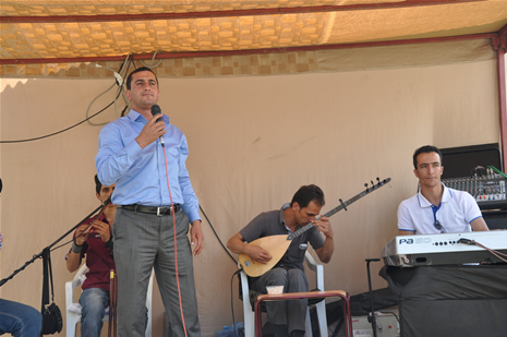 Yüksekova'da 16-17 Haziran 2012'de dünya evine giren çiftlerimizi sizlerler için sayfamıza taşıdık. Yüksekova Güncel Ailesi olarak tüm çitflerimize mutluluklar dileriz. Görüntüler: Foto: Yaşar Kaplan - Sinan Akkurt