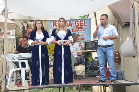 Yüksekova'da 30 Haziran 01 Temmuz 2012'de dünya evine giren çiftlerimizi sizlerler için sayfamıza taşıdık. Yüksekova Güncel Ailesi olarak tüm çitflerimize mutluluklar dileriz