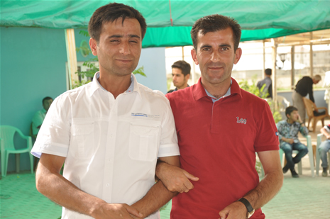 Yüksekova'da 30 Haziran 01 Temmuz 2012'de dünya evine giren çiftlerimizi sizlerler için sayfamıza taşıdık. Yüksekova Güncel Ailesi olarak tüm çitflerimize mutluluklar dileriz