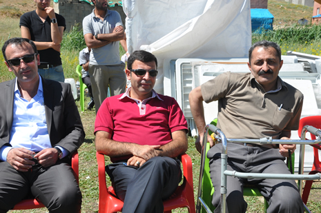 Yüksekova'da 30 Haziran 01 Temmuz 2012'de dünya evine giren çiftlerimizi sizlerler için sayfamıza taşıdık. Yüksekova Güncel Ailesi olarak tüm çitflerimize mutluluklar dileriz