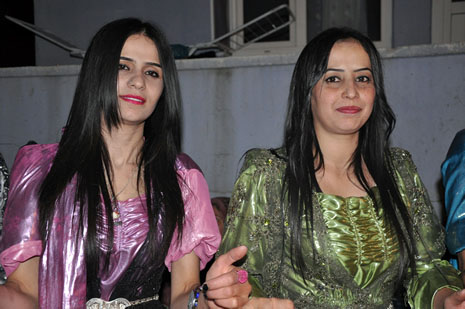 Yüksekova'da 30 Haziran 01 Temmuz 2012'de dünya evine giren çiftlerimizi sizlerler için sayfamıza taşıdık. Yüksekova Güncel Ailesi olarak tüm çitflerimize mutluluklar dileriz