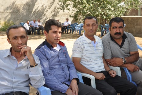 Yüksekova'da 07-08 Temmuz 2012'de dünya evine giren çiftlerimizi sizlerler için sayfamıza taşıdık. Yüksekova Güncel Ailesi olarak tüm çitflerimize mutluluklar dileriz