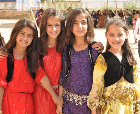 Yüksekova'da 07-08 Temmuz 2012'de dünya evine giren çiftlerimizi sizlerler için sayfamıza taşıdık. Yüksekova Güncel Ailesi olarak tüm çitflerimize mutluluklar dileriz