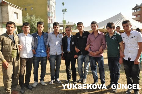 Yüksekova'da 07-08 Temmuz 2012'de dünya evine giren çiftlerimizi sizlerler için sayfamıza taşıdık. Yüksekova Güncel Ailesi olarak tüm çitflerimize mutluluklar dileriz