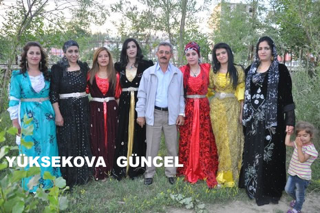 Yüksekova'da 07-08 Temmuz 2012'de dünya evine giren çiftlerimizi sizlerler için sayfamıza taşıdık. Yüksekova Güncel Ailesi olarak tüm çitflerimize mutluluklar dileriz
