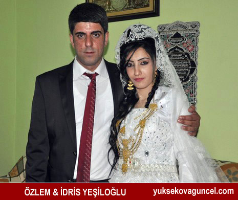 Yüksekova'da 14-15 Temmuz 2012'de dünya evine giren çiftlerimizi sizlerler için sayfamıza taşıdık. Yüksekova Güncel Ailesi olarak tüm çitflerimize mutluluklar dileriz: FOTO: GÖRÜNTÜ: YAŞAR KAPLAN - SİNAN AKKURT