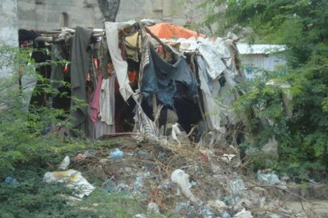 AÇLIK ve iç savaşla mücadele eden Somali'de Türk Kızılayı'nın desteğiyle sağlıklı bir yaşam ortamı yaratılıyor.
