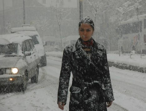 Hakkari- Yüksekova ve Şemdinli'de Lapa Lapa Yağan Kardan Fotolar...