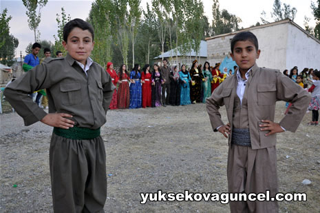 Yüksekova'da 01-02-Eylül 2012'de dünya evine giren çiftlerimizi sizlerler için sayfamıza taşıdık. Yüksekova Güncel Ailesi olarak tüm çitflerimize mutluluklar dileriz. Fotoğraf & Görüntü: Yaşar KAPLAN