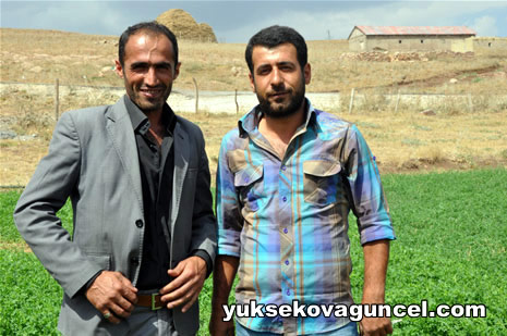 Yüksekova'da 01-02-Eylül 2012'de dünya evine giren çiftlerimizi sizlerler için sayfamıza taşıdık. Yüksekova Güncel Ailesi olarak tüm çitflerimize mutluluklar dileriz. Fotoğraf & Görüntü: Yaşar KAPLAN