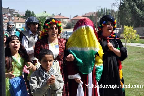 Yüksekova Belediyesi tarafından üçüncüsü düzenlenen Cilo Doğa ve Kültür Festivali başladı. Foto: Yaşar KAPLAN 