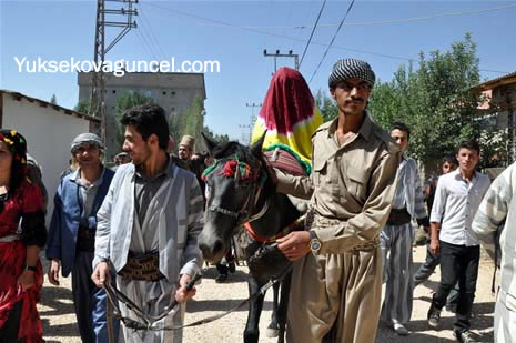 Yüksekova Belediyesi tarafından üçüncüsü düzenlenen Cilo Doğa ve Kültür Festivali başladı. Foto: Yaşar KAPLAN 