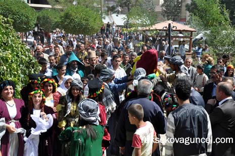 Yüksekova Belediyesi tarafından üçüncüsü düzenlenen Cilo Doğa ve Kültür Festivali başladı. Foto: Yaşar KAPLAN 