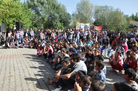 Yüksekova Belediyesi tarafından üçüncüsü düzenlenen Cilo Doğa ve Kültür Festivali başladı. Foto: Yaşar KAPLAN 