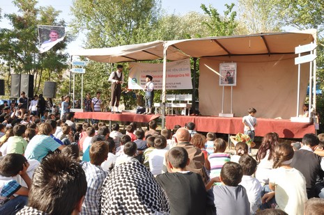 Yüksekova Belediyesi tarafından üçüncüsü düzenlenen Cilo Doğa ve Kültür Festivali başladı. Foto: Yaşar KAPLAN 