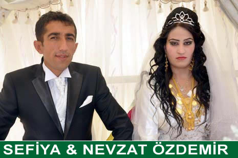 Yüksekova'da 08-09-Eylül 2012'de dünya evine giren çiftlerimizi sizlerler için sayfamıza taşıdık. Yüksekova Güncel Ailesi olarak tüm çitflerimize mutluluklar dileriz. Fotoğraf & Görüntü: Yaşar KAPLAN