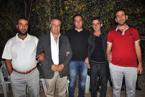 Yüksekova'da 08-09-Eylül 2012'de dünya evine giren çiftlerimizi sizlerler için sayfamıza taşıdık. Yüksekova Güncel Ailesi olarak tüm çitflerimize mutluluklar dileriz. Fotoğraf & Görüntü: Yaşar KAPLAN