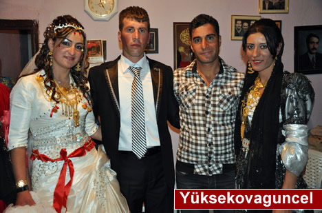 Yüksekova'da 15-16-Eylül 2012'de dünya evine giren çiftlerimizi sizlerler için sayfamıza taşıdık. Yüksekova Güncel Ailesi olarak tüm çiftlerimize mutluluklar dileriz. Fotoğraf & Görüntü: Yaşar KAPLAN- Sinan Akkurt