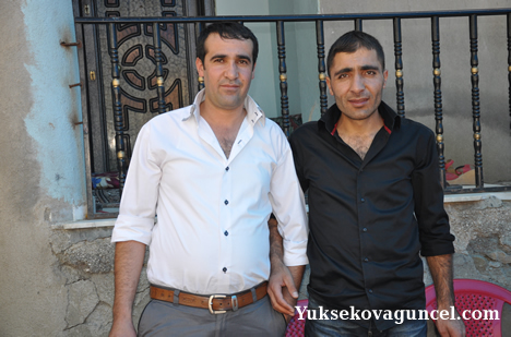 Yüksekova'da 15-16-Eylül 2012'de dünya evine giren çiftlerimizi sizlerler için sayfamıza taşıdık. Yüksekova Güncel Ailesi olarak tüm çiftlerimize mutluluklar dileriz. Fotoğraf & Görüntü: Yaşar KAPLAN- Sinan Akkurt