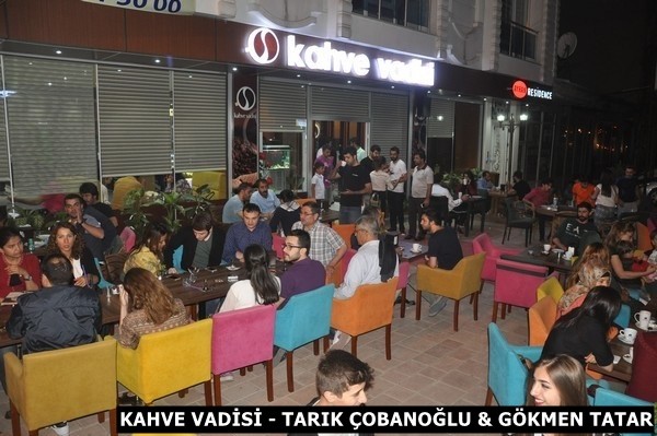 Em bi hatina wê cejnê ve di nava hêviyên sekinandina xwîna ku niha li Kobaniya berxwedêr, Şengala pîroz, Filîstina sêvî, Musila qedîm, ango di tewahiya Rojhilata Navîn de diherike bi hatina wê cejnê ve, bi bawerî û hêviyên xwe ve wê rojên azad û aram li tewahiya Îslamiyetê û mirovahiyê pîroz dikin.