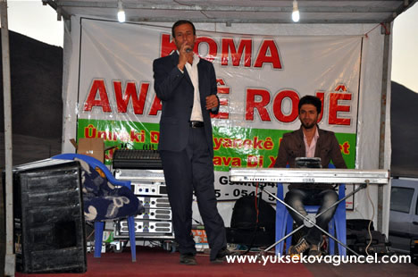 Yüksekova'da 22-23-Eylül 2012'de dünya evine giren çiftlerimizi sizlerler için sayfamıza taşıdık. Yüksekova Güncel Ailesi olarak tüm çiftlerimize mutluluklar dileriz. Fotoğraf & Görüntü: Yaşar KAPLAN- Sinan Akkurt