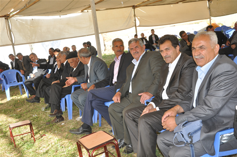 Yüksekova'da 22-23-Eylül 2012'de dünya evine giren çiftlerimizi sizlerler için sayfamıza taşıdık. Yüksekova Güncel Ailesi olarak tüm çiftlerimize mutluluklar dileriz. Fotoğraf & Görüntü: Yaşar KAPLAN- Sinan Akkurt