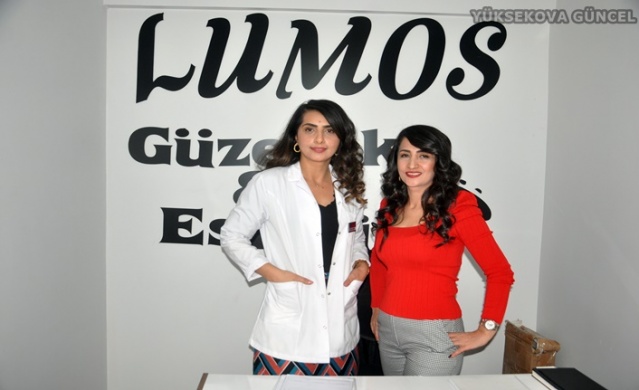 LUMOS GÜZELLİK VE ESTETİK - BENAZİR DÜZ & SAHRA DÜZ & NESLİHAN DÜZ: Yeni yılın tüm insanlığa ve ülkemize sağlık, barış, mutluluk getirmesi dileğiyle tüm dostların yeni yılı kutlu olsun.