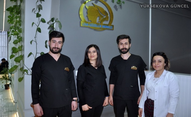 LİVA GÜZELLİK MERKEZİ - SADIK BEYOĞLU: Sevgi bütün kapıları açar .. Yeni yılda sevgi dolu günler dileriz.. Mutlu yıllar.