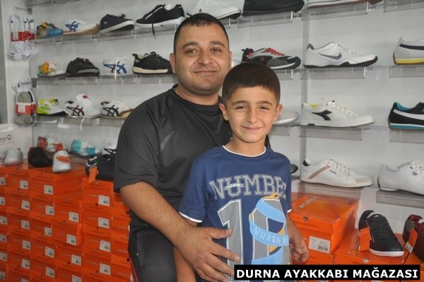 Tüm halkımızın, esnaf ve tüccarımızın mübarek Ramazan Bayramını kutlar, ülkemizde ve dünyada savaştan, eşitsizlikten ve adaletsizlikten uzak günler temennisi ile huzura, kardeşliğe ve barışa vesile olmasını dilerim.