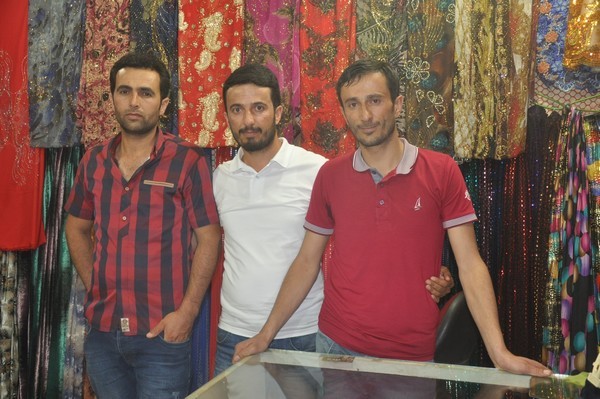 Bir Ramazan Bayramı daha geldi bu bayramın öncelikle milletimize, islam alemine ve insanlığa hayırlar getirmesini yüce Allahtan diliyorum tüm Kürt halkına ve Rojava halkına birlik beraberlik diliyorum. Ramazan Bayramınızı kutluyorum