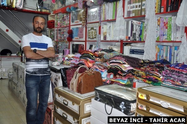 Yeni umutlarla karşıladığımız Ramazan Bayramının Yüksekova İlçemizin daha güzel günleri için bir başlangıç olmasını temenni eder, kıymetli hemşehrilerimizin Ramazan Bayramını tebrik ederim.